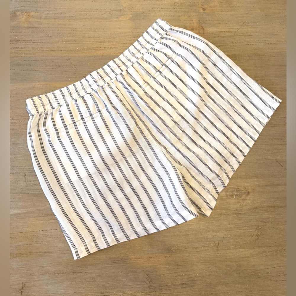 Quince Women's Ivory and Black Drawstring 100% Linen Shorts Medium NWT - Picture 3 of 9